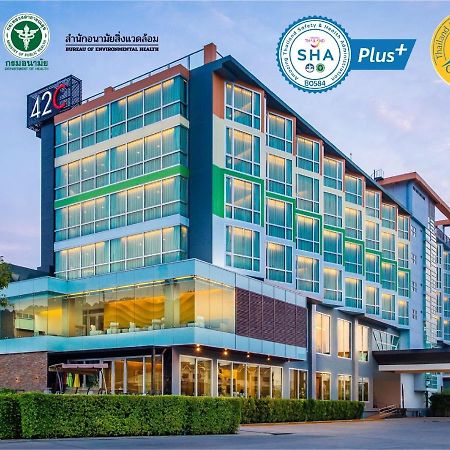 42C The Chic Hotel Nakhon Sawan Bagian luar foto