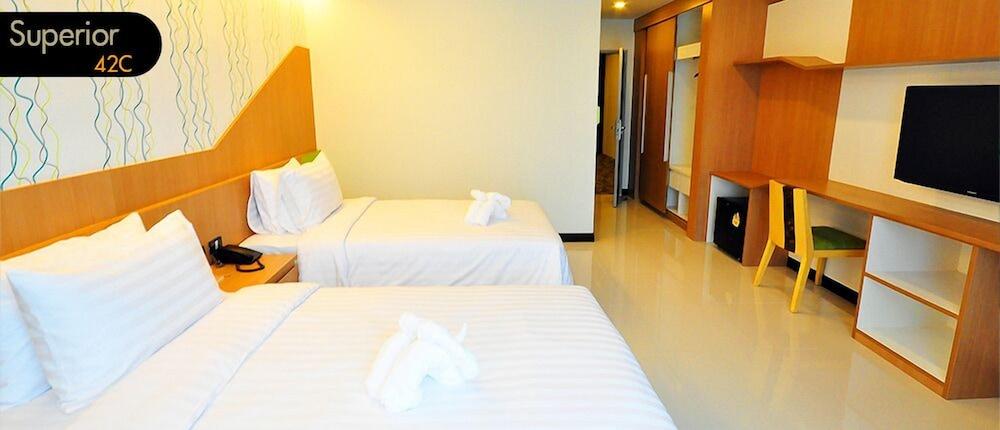 42C The Chic Hotel Nakhon Sawan Bagian luar foto