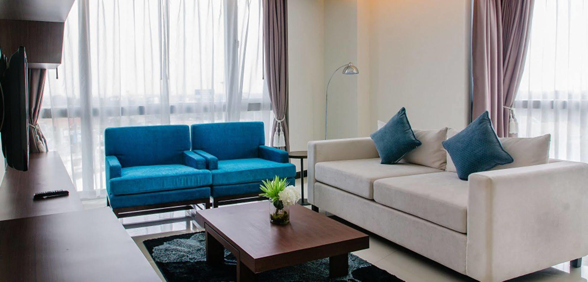 42C The Chic Hotel Nakhon Sawan Bagian luar foto